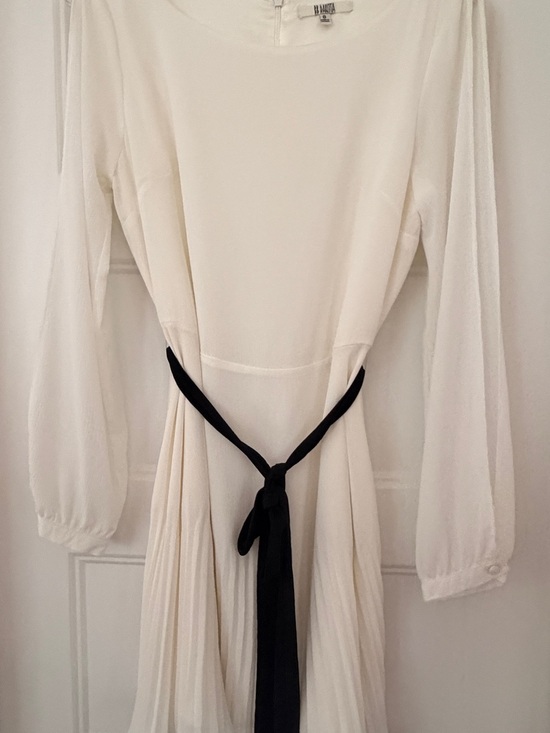 BB Dakota Dresses & Skirts - BB Dakota Cream Long-Sleeve Pleated Dress with Black Waist Tie